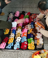 手工毛线鞋才25元