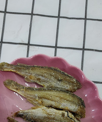 巨好吃的小黄鱼,鱼皮,都给我去买