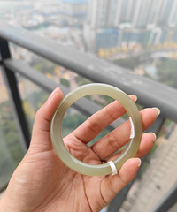 人生第一只玉手镯,看看能值6800不?