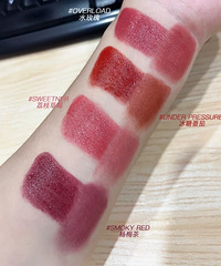 新入手3CE新品4色小银管,质地非常润,上嘴也不闷!