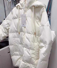 你们冬天买几件新衣服?花3000块买羽绒服贵吗?被老公吐槽了