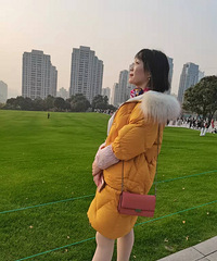 31岁162CM的资料员小姐姐征婚,希望对方身高168以上