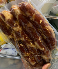 每年都回购的腊肠,get了新吃法,放入自嗨锅绝绝子