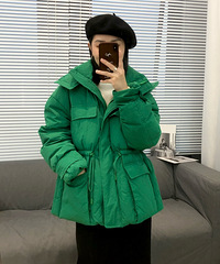 今天一降温,美美的羽绒服穿起来