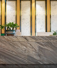 79Ԫ�������İ�Ħ���飬�������ֱ������