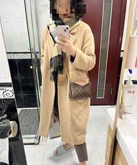 8000多的LV搭配80块钱的裤子,很香