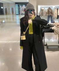 Zara这件黑色羊毛大衣,算是它家今年秋冬的一个宝藏单品