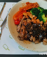 �ϳ��ǰְּҵĿ�����ʳ�꣬���˺ú�������������