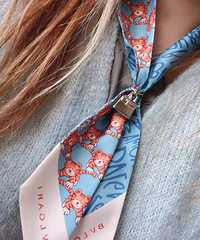 ������С�ϻ�˿������һ�ξ��̲�ס����