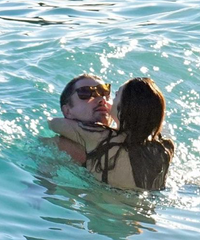 С���Ӽ���24��Ů�����²�����