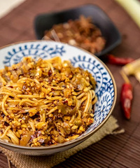 �Ǳ�ȫ������16��ʡ�е���ʳ�׷ۣ�����Ц�����