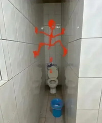 有人说,不知道这个马桶怎么上厕所?我来给大家示范一下