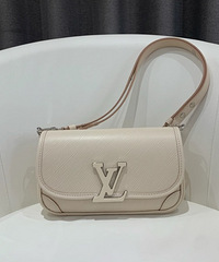 下叉LV 2022新款buci包,真的太貌美