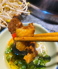 ���ѻ������̲����䣬������Сʱת��5�ҳԵ���