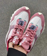 �����������ݮ���˶�Ь����ɫ�ɰ����ˣ����괩