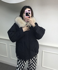斯尔丽羽绒服,一口价299元到手!很舒适保暖,款式也百搭