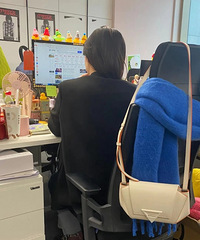 突袭同事们的上班包,不同品牌、价位的包都有!你上班背什么包?