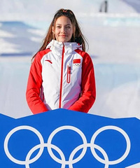 �й���ѩ�����Ů���ޣ�����ȴ��ը