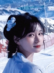她穿汉服滑雪火到海外