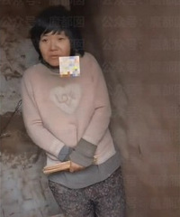徐州女子生育8个孩子,被拴铁链?