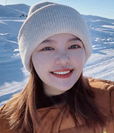 96年160CM妹子征婚,从事地产策划