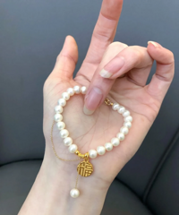 比黄金手镯更香!!!珍珠小福牌手链也太好看了