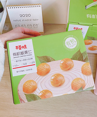 半年吃了三四箱的板栗,长得是不咋滴但越吃越好吃!