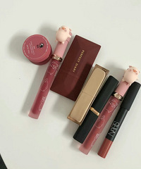 ��ŷ���У��������޹���ͬ��ɫ���ҷ۵���