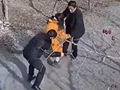 拿不出彩礼女友被拖走