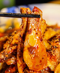 ����ɽ�Ƕ��е��������˾�30�����Խ�����̫���