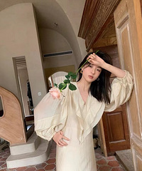 做个小调差:你们现在买衣服,都是买贵的还是便宜的呀