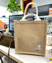 ͻϮ�������칫��ͬ���ǵ��ϰ�����������Ƕ�������Щ����