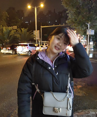 92��158CM������Сѧ��ʦ���飬ϣ���Է���ͥ��г�Ҹ�