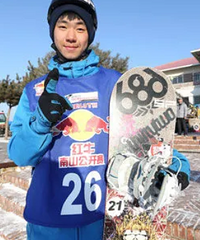 �����ʦ����ѩ�ھ���һ���˵İ���·