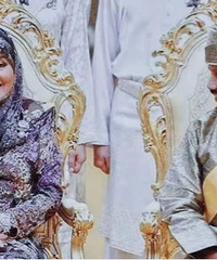 ���繬����һ���ߣ���ӵ400��Ӣ��