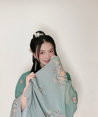 91��164CM�������С������飬ϣ���Է�93��86��