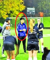 Ů��������ӱӱ�ڼ��ô�ǹɱ