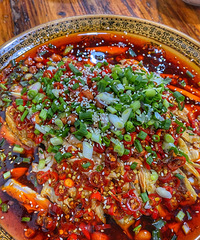 ��Ӭ������ġ��컨�塱����,�δζ��Ե��Һ�����