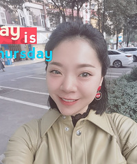 86年162CM儿子5岁的单亲妈妈征婚,从事营销工作