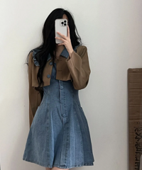 春夏韩妹甜酷套装这样穿太可了,牛仔娃娃领拼接裙太好看