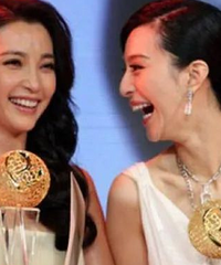 ˫��˺��20�꣬�Ļ�ȫ�׷��ˣ�