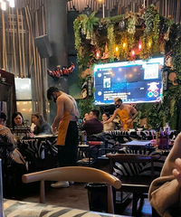 ����һ��ʳ��˧���Ƕ���Ƿ�Ǯ