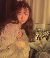 95年的水瓶座妹子征婚,养了一猫一狗