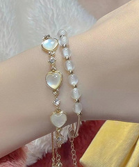 �ڵ�һ������İ���è��ʯ������������Ů��Ŷ