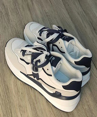 ������³��İ���Ь��ֵҲ̫����