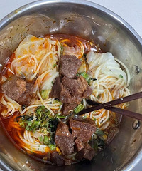 一个人伙食又好又不好,准备一大堆结果10分钟解决战斗
