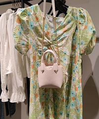 3���ȥ�ˣ�Ϊʲô����Ĵ���װ������Щ�����䣿��