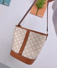 ���������Celine��ˮͰ�������ˣ����Ϻ�LVˮͰ���Ա�