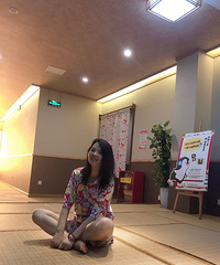 82年160CM的小姐姐征婚,希望对方脾气温和、少出差