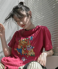 有姐妹买过玫红色T恤吗?皮肤不白可以穿吗